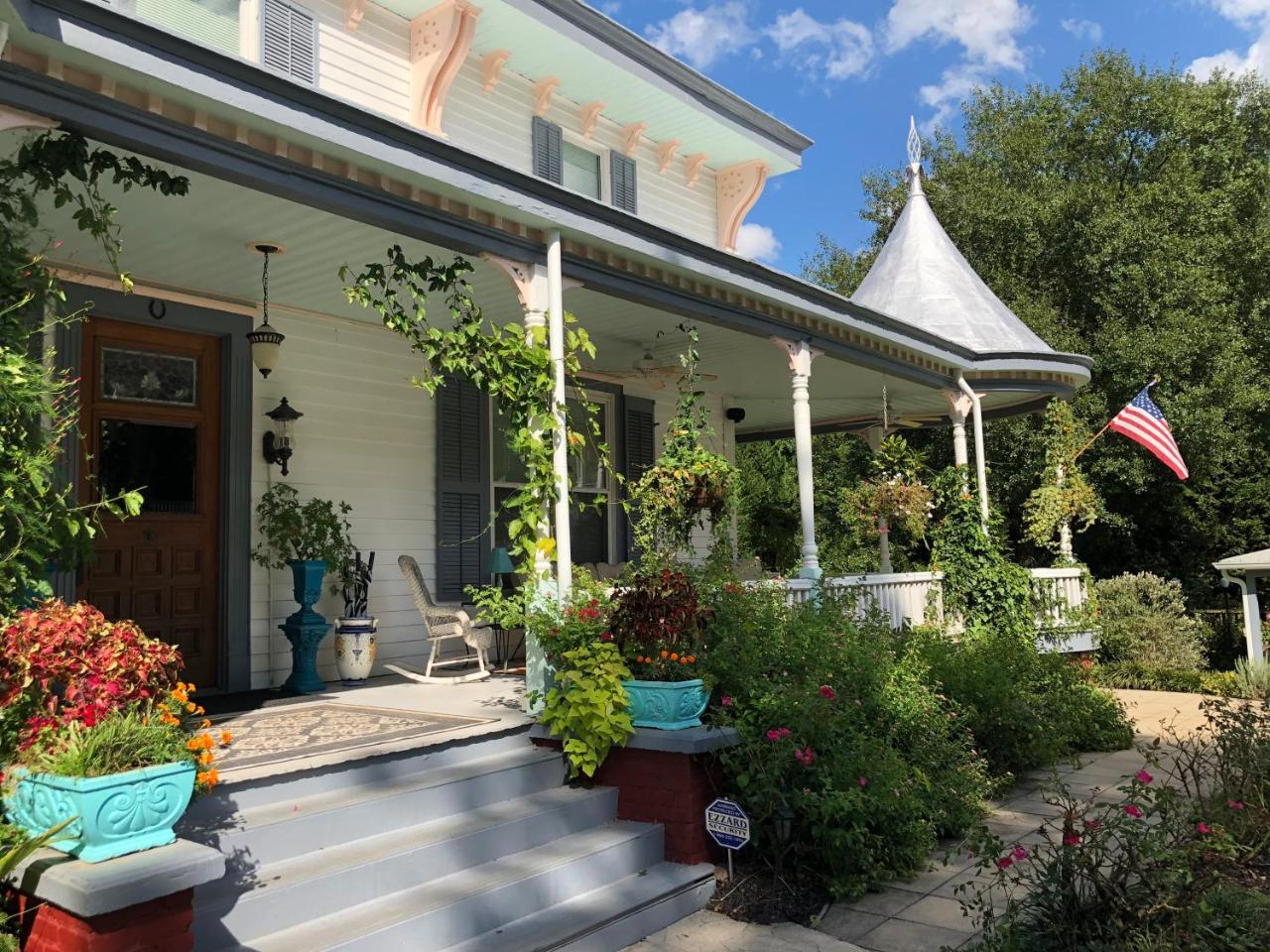 Highgate Estate & Gardens Bed & Breakfast Greensboro Exterior photo